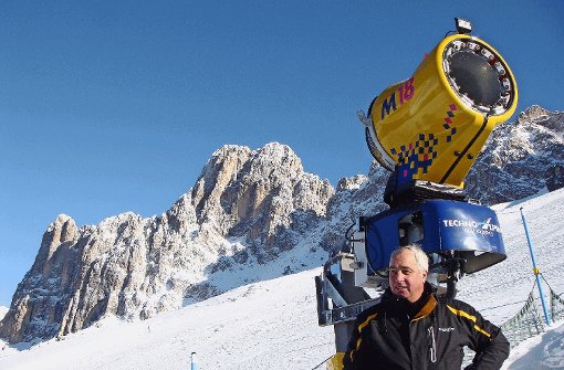 Georg Eisath, Unternehmensgründer und Skigebiet-Präsident, fürchtet sich vor zu viel Neuschnee: „Die Leute fragen dann: Warum sind die Pisten nicht präpariert?“  Foto: SoAk