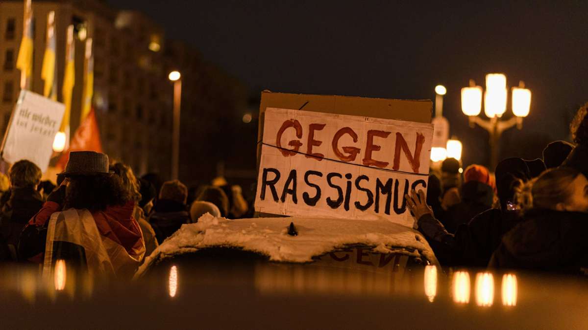 Protest gegen rechts: Bosch, Trumpf, Mercedes,  Porsche und Daimler Truck gemeinsam  gegen AfD