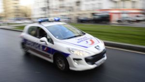 Französisches Polizeiauto – laut „Le Parisien“ starben drei Menschen nach einer Beerdigung. Foto: imago/PanoramiC/imago stock&people