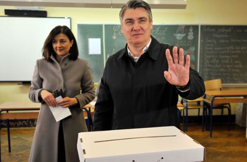 Zoran Milanovic bei der Stimmabgabe. Foto: AFP/DENIS LOVROVIC