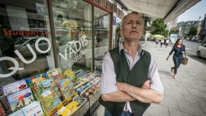 Buchhändler Reiner Steegmüller will sich mit dem Ladensterben im Inhaber-geführten Einzelhandel nicht abfinden Foto: Lichtgut/Leif Piechowski
