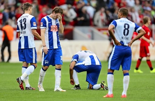 Enttäuschte Hertha-Profis: Es läuft noch nicht rund in dieser Saison Foto: Getty