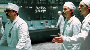 Kontrollverlust im Reaktor-Kontrollraum: Sam Troughton, Paul Ritter und Robert Emms (v. li.) Foto: HBO