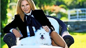 Barbra Streisand mit „der echten“, mittlerweile verstobenen, Hundedame Samantha. Foto: Instagram
