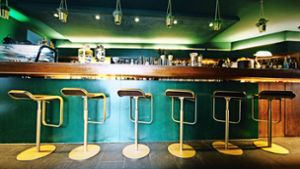 Tagsüber Frühstückslokalität, abends Bar – und immer schick. Foto: Lichtgut/Leif Piechowski