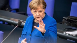 Angela Merkel bei der Fragerunde im Bundestag Foto: dpa/Michael Kappeler