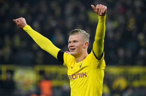 Auch dank Joker-König Erling Haaland hat Borussia Dortmund die für die Rückrunde angekündigte Aufholjagd Richtung Meisterschaft erfolgreich fortgesetzt. Foto: AFP/INA FASSBENDER