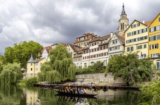 Tübingen: Hier tragen die Menschen im Vergleich zum Bundesgebiet nur 70 Prozent der durchschnittlichen Krankheitslast. Foto: imago images/Arnulf Hettrich/ARNULF HETTRICH via www.imago-images.de