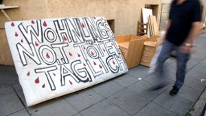 Anonymer Protest: Die Wohnungsnot treibt gerade auch in Stuttgart viele Menschen um. Foto: dpa/Marijan Murat