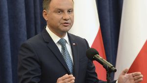 Präsident Duda stellt sich mit dem Veto gegen seinen politischen Mentor Jaroslaw Kaczynski. Foto: AP