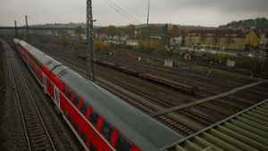Auf den Gelände des früheren Güterbahnhofs in Untertürkheim sollen mit dem Projekt Stuttgart 21 künftig Züge abgestellt und gereinigt werden. Foto: Lichtgut/Max Kovalenko