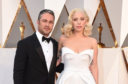 Die Sängerin Lady Gaga und ihr Verlobter Taylor Kinney legen eine Beziehungspause ein. Das haben schon viele prominente Paare vor ihnen gemacht – was nicht selten zum definitiven Aus geführt hat. Foto:  