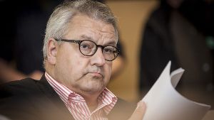 AfD-Stadtrat Eberhard Brett muss wegen Betrugsvorwürfen vors Amtsgericht. Foto: Leif Piechowski