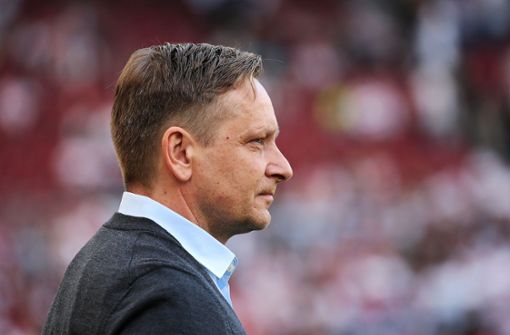 Ex-VfB-Manager Horst Heldt schießt gegen den DFB. Foto: Pressefoto Baumann