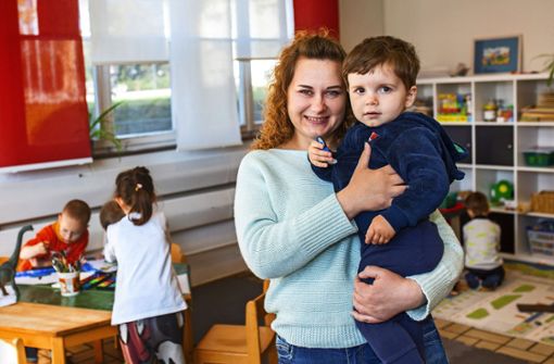 Tetiana Bedai hat in Kiew als Erzieherin gearbeitet. Nun betreut sie in Schorndorf eine Spielgruppe für Kinder aus der Ukraine. Foto: Ines Rudel