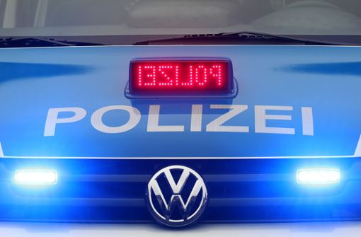 Der 43-Jährige rief die Polizei auf den Plan (Symbolbild). Foto: dpa/Roland Weihrauch