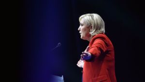 Die rechtspopulistische Politikerin Marine Le Pen hat gute Chancen,  bei der Präsidentschaftswahl in Frankreich am 23. April in die Stichwahl zu kommen. Foto: AFP