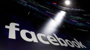 Facebook wird von der US-Regierung wegen Diskriminierung verklagt (Symbolbild) Foto: AP