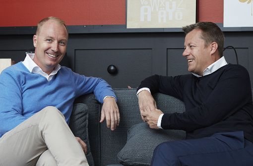 Der bisherige Vorstandschef von Ikea, Peter Agnefjäll und sein Nachfolger Jesper Brodin (rechts). Foto: dpa/IKEA