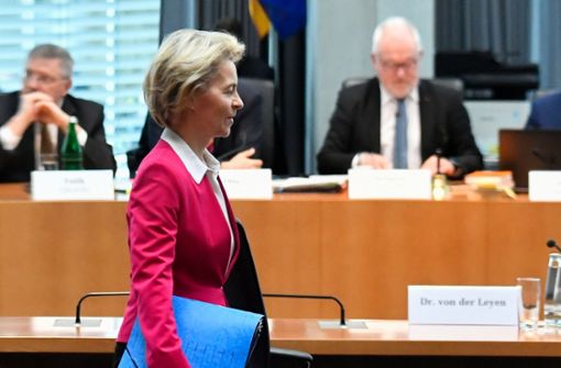Ursula von der Leyen ist zurück aus Brüssel – um vor dem Untersuchungsausschuss zur Berateraffäre auszusagen. Foto: AFP