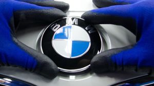 BMW setzt auf Roboterautos. Ein erster Prototyp soll in bis zu 12 Monaten fahren. Foto: dpa