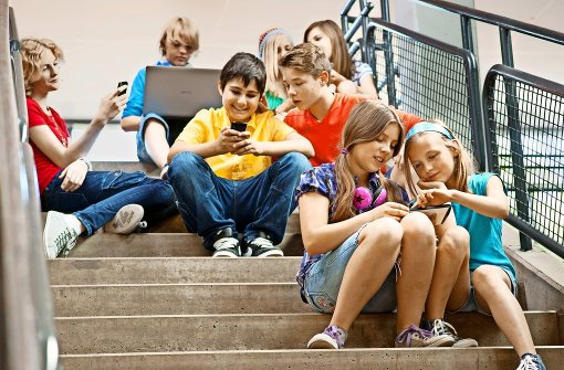 In den Pausen nutzen die Schüler Smartphones und Tablets Foto:  