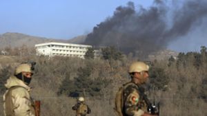 Nach 13 Stunden ist der Angriff von mehreren Attentätern auf das große Hotel Intercontinental in Kabul beendet. Foto: AP