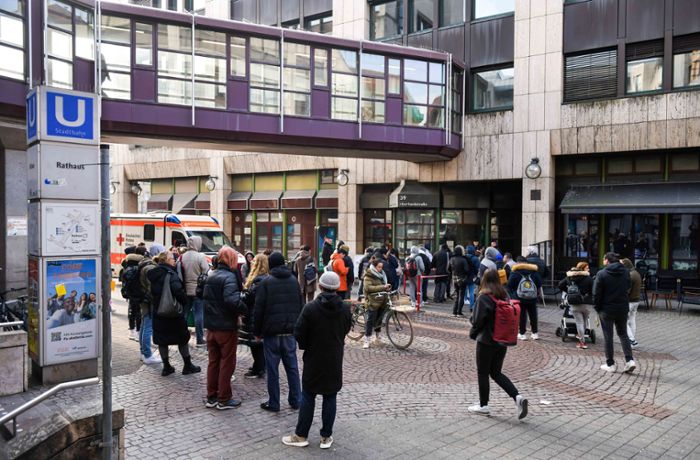 Bürgerbüros in Stuttgart: Nopper kündigt kürzere Wartezeiten an
