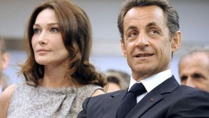 Drei- statt Zweisamkeit: Carla Bruni und Nicolas Sarkozy sind am 19. Oktober Eltern einer kleinen Tochter geworden. Foto: dpa