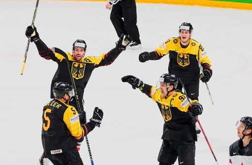 Wenn man Kanada im Eishockey besiegt,  kennt der Jubel keine Grenzen. Foto: imago/ActionPictures