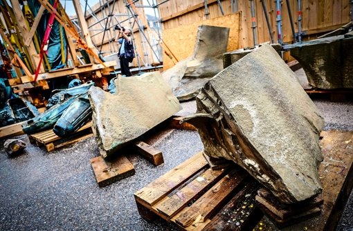 Im Zweiten Weltkrieg von einer Granate ­gesprengt: der Natursteinsockel der Concordia-Statue Foto: Leif Piechowski