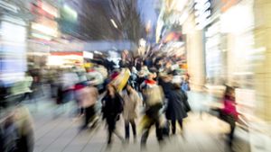 Ein offenbar zu seltenes Bild: Menschenmassen in der Stuttgarter Innenstadt. Foto: Lichtgut/Leif Piechowski
