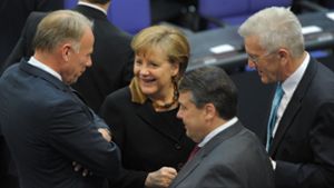 Angela Merkel 2012 mit Jürgen Trittin (l). Foto: Sören Stache/dpa