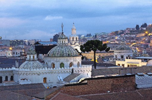 Von der Terrasse des Hotels Casa Gangotena hat man einen schönen Blick über die Dächer der Stadt. Foto: Kirchgessner