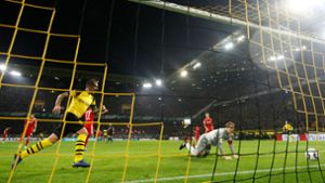 Für Dortmund war es ein gelungener Spieltag. Für Bayern München eher weniger. Foto: dpa