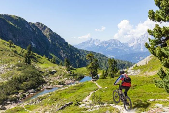 Mit dem E-Mountainbike durch die Steiermark ist neu im Radreiseprogramm des ADFC für den Sommer 2022.