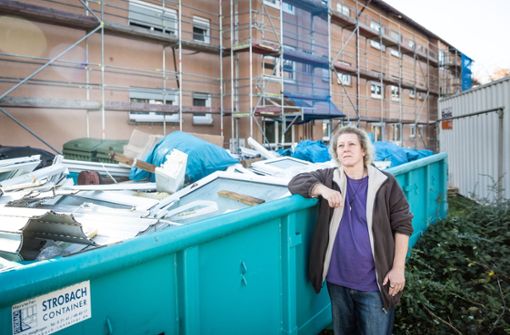 Andrea Schweikart und ihre Nachbarn leben auf einer Großbaustelle. Foto: Lichtgut/Julian Rettig