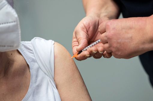 Viele Menschen sind im Hinblick auf die Impfungen gegen das Coronavirus verunsichert. Foto: dpa/Sina Schuldt
