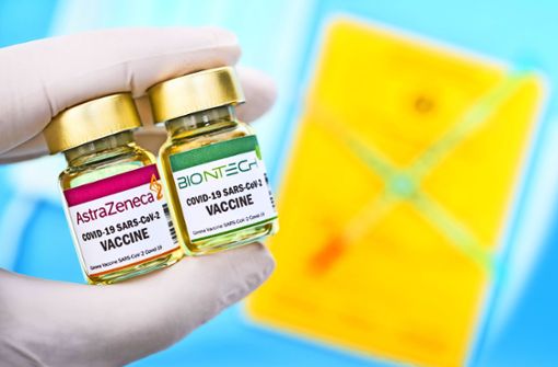 Injektionsfläschchen mit Corona-Impfstoff Foto: Imago/Christian Ohde