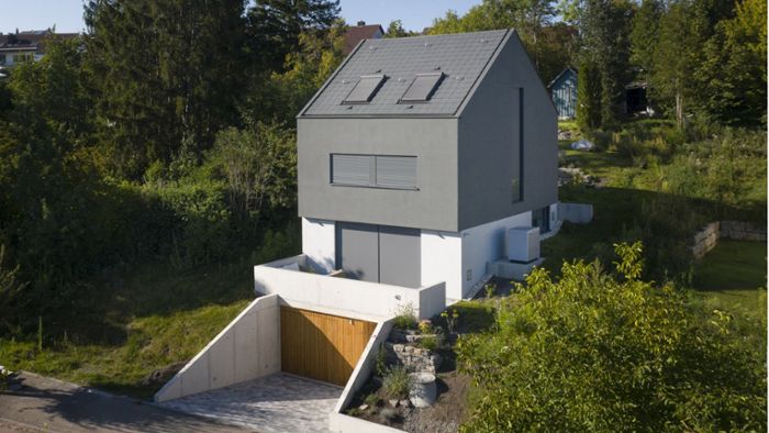 Schöner wohnen in Stuttgart: Eine Stuttgarter Familie zeigt ihr kompaktes Traumhaus mit Waldblick