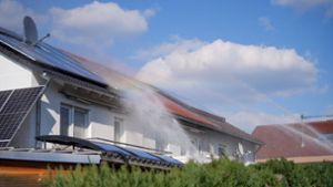 Am Mittwoch brannten ein Dachstuhl und eine Photovoltaikanlage in Dürnau. Foto: 7aktuell.de/Enrique Kaczor/7aktuell.de | Enrique Kaczor