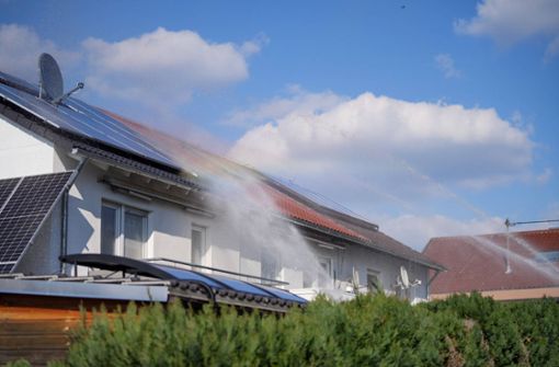 Am Mittwoch brannten ein Dachstuhl und eine Photovoltaikanlage in Dürnau. Foto: 7aktuell.de/Enrique Kaczor/7aktuell.de | Enrique Kaczor