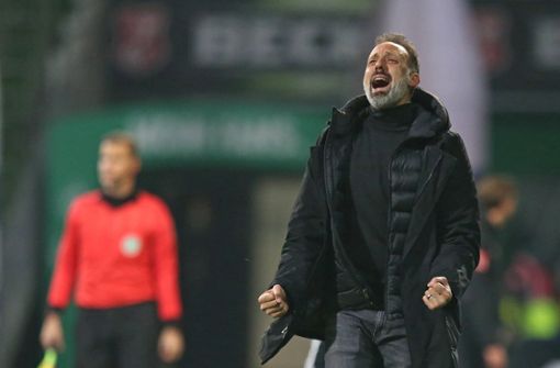 Pellegrino Matarazzo und der VfB Stuttgart gewannen mit 2:1 bei Werder Bremen. Foto: Pressefoto Baumann