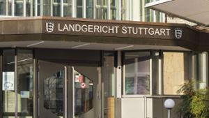 Am Landgericht Stuttgart läuft der Prozess gegen vier junge Männer wegen des Verdachts auf einer Beteiligung an der Schießerei in Esslingen-Mettingen. Foto: IMAGO/Hettrich