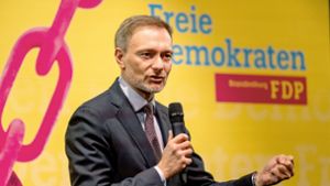 Ein zupackender Redner: FDP-Chef Christian Lindner. Foto: dpa/Fabian Sommer