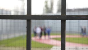 135 neue Stellen sollen entstehen, um die Resozialisierung Gefangener voranzutreiben (Archivbild). Foto: dpa/Daniel Naupold
