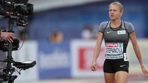 Im Fokus, allerdings nicht bei den Olympischen Spielen: Doping-Kronzeugin Julia Stepanowa erhält keine Starterlaubnis für Rio. Foto: dpa