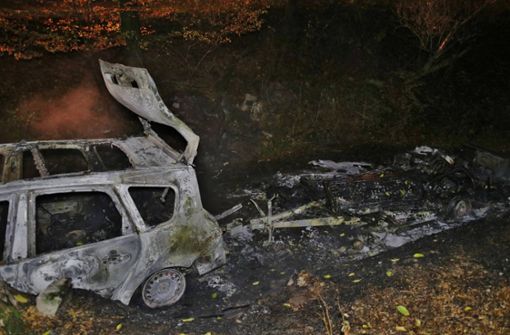 Der Wohnwagen brannte in Marbach komplett ab. Foto: 7aktuell.de/Kevin Lermer