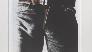 Das berühmteste Reißverschluss-Plattencover der Welt: 1971 erschien „Sticky Fingers“, das neunte Studioalbum der legendären britischen Rockband „The Rolling Stones“. Foto: Imago/Cover Imag/s