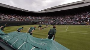 Dank des neuen Daches auf dem Court No. 1 gibt es zukünftig keine Regenunterbrechungen mehr auf dem wichtigsten Nebenplatz in Wimbledon. Foto: AP